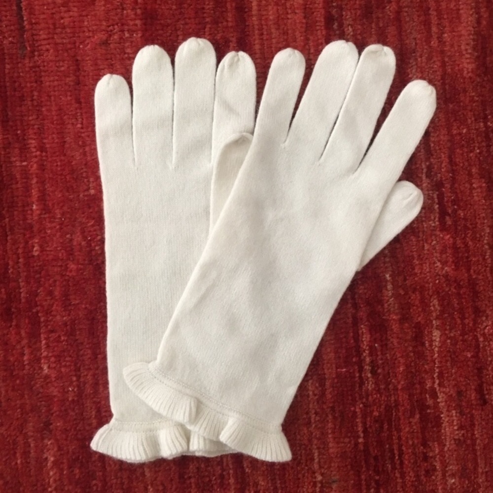 100% Cashmere Gloves - never been worn before!